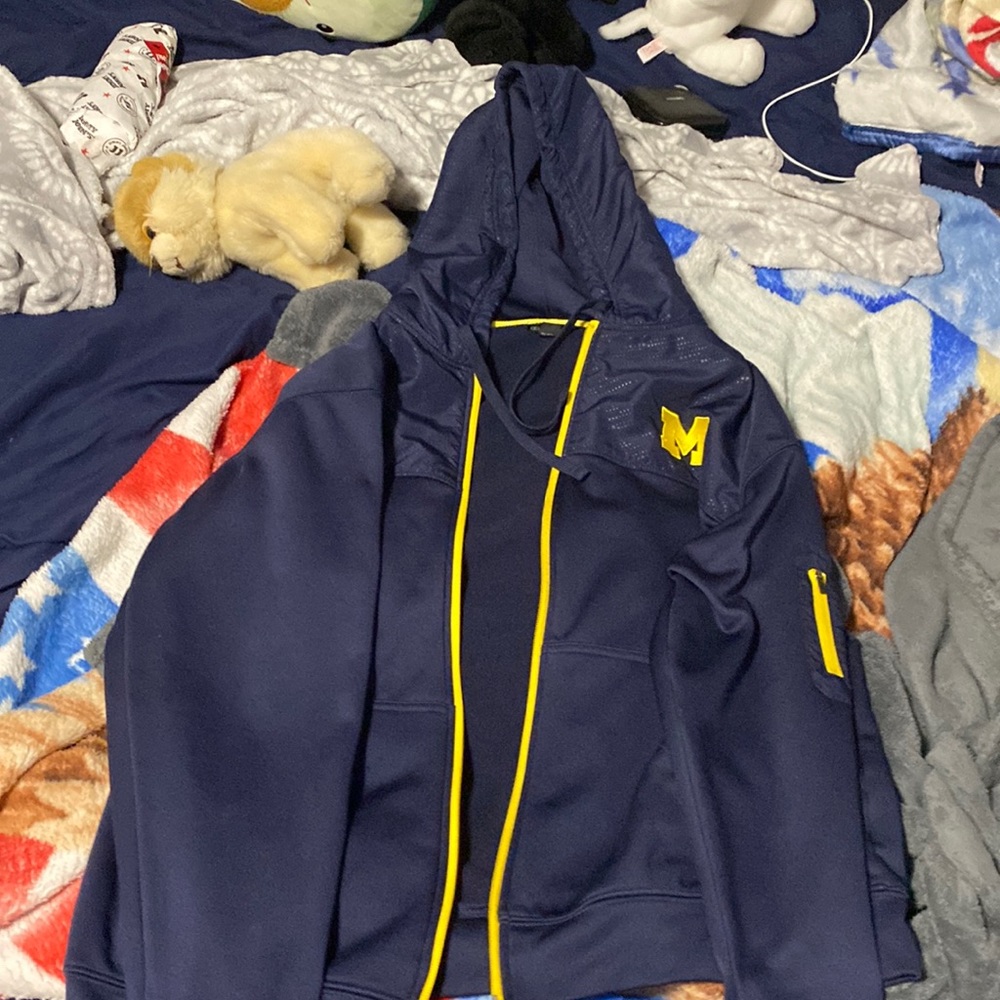 Michigan zip up jacket barely worn